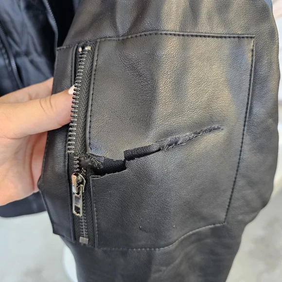 Edikted Faux leather Bomber Jacket Sz Large - DEFECT - Picture 7 of 7